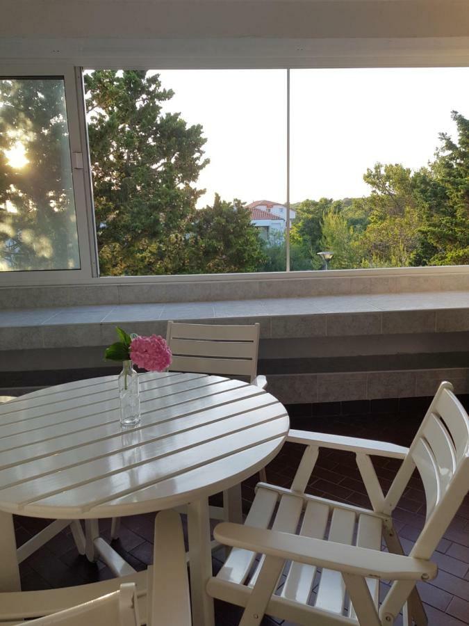 Apartment Gajac Zrce โนวาลยา ภายนอก รูปภาพ